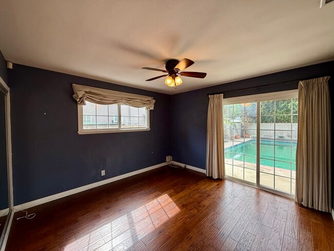 Building Photo - 16412 Bahama St