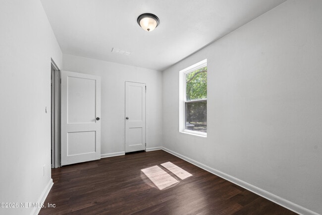 Building Photo - 3250 Soutel Dr