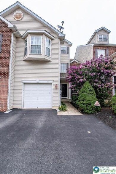 Building Photo - 5811 Fresh Meadow Dr