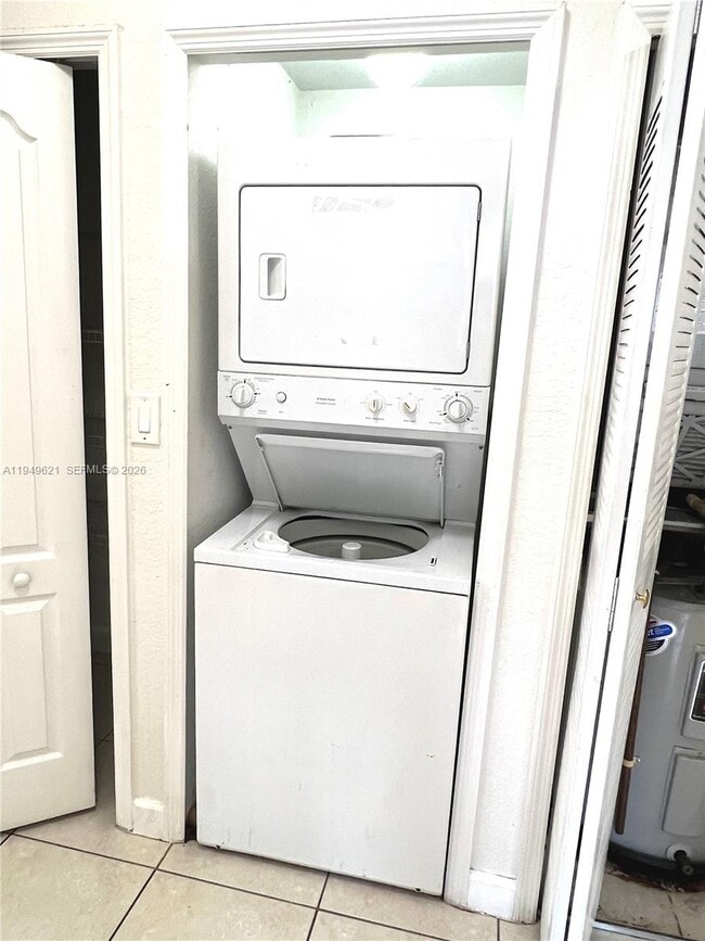 Building Photo - 1660 SE 29th St