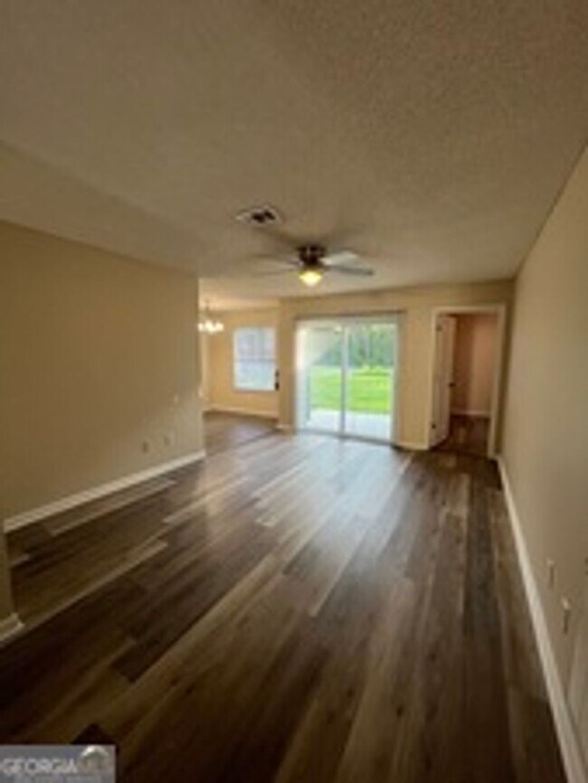 Building Photo - 5 Talbot Ct