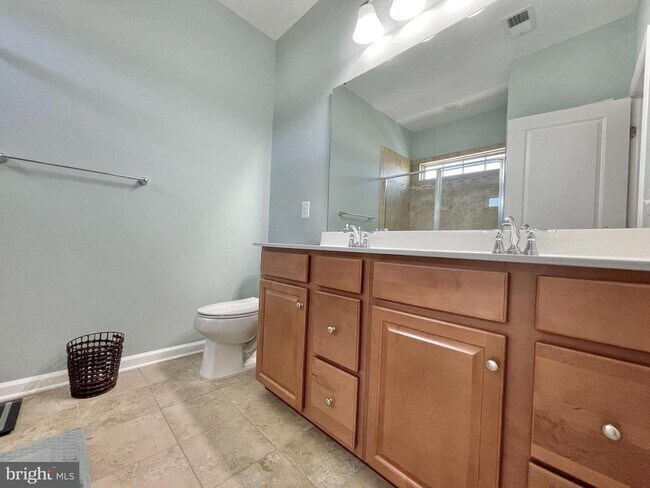 Building Photo - 110 Sweetgum Ct