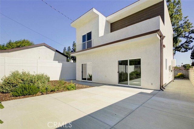 Building Photo - 10499 Yolanda Ave