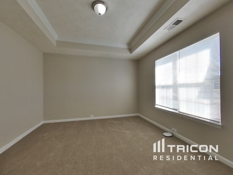 Building Photo - 6844 Bridgewood Dr