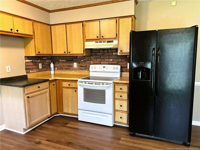 Building Photo - 1542 Londonderry Pl