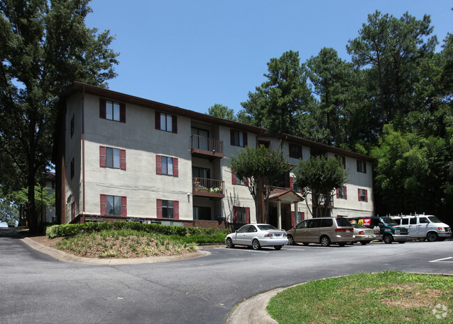 Primary Photo - Peppertree Apartments