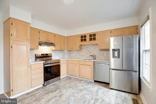 Building Photo - 7370 Eldorado St