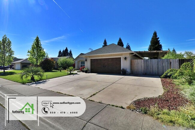Building Photo - 2631 Queens Way