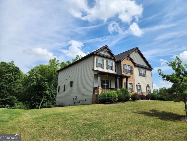 Building Photo - 525 Twelve Oaks Dr