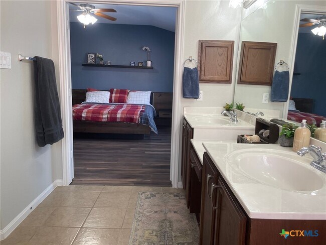 Building Photo - 5619 Tumbled Stone Dr