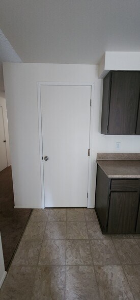 Building Photo - 521 159th St E