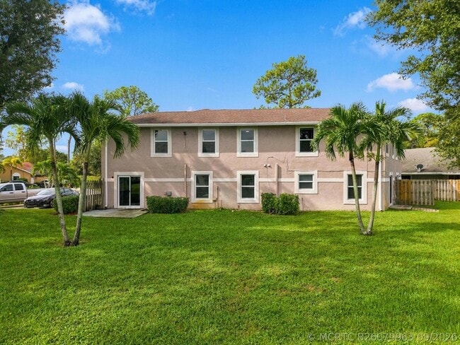 Building Photo - 1031 Goldenrod Rd