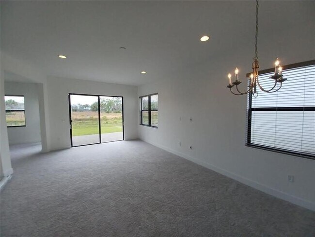 Building Photo - 5542 Agostino Way