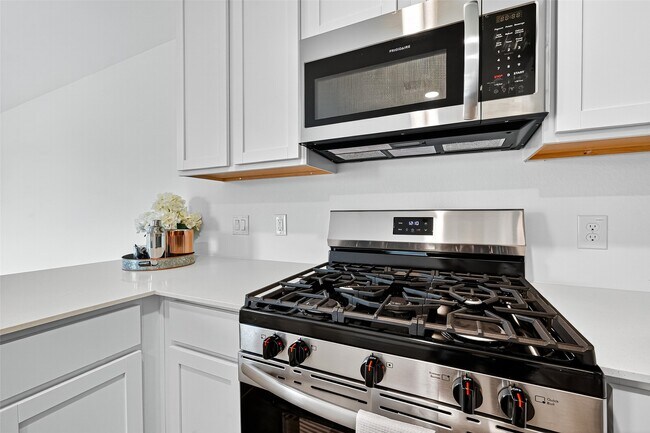 Building Photo - 26902 Cherry Plum Ln