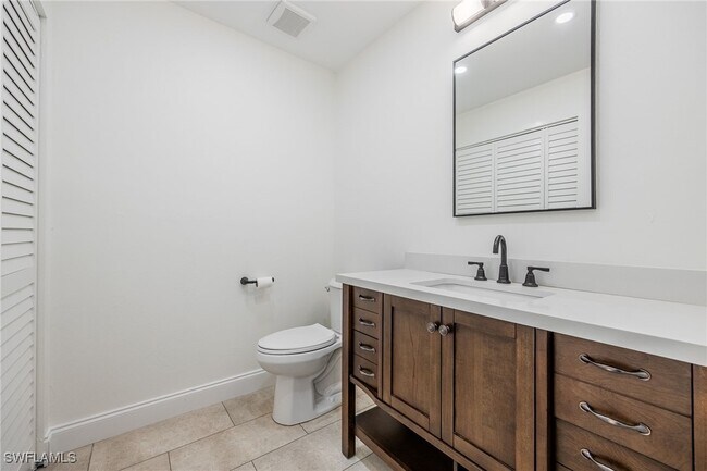 Building Photo - 11674 Pointe Cir