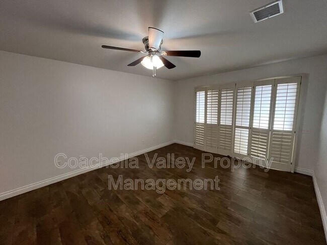 Building Photo - 40588 Clover Ln