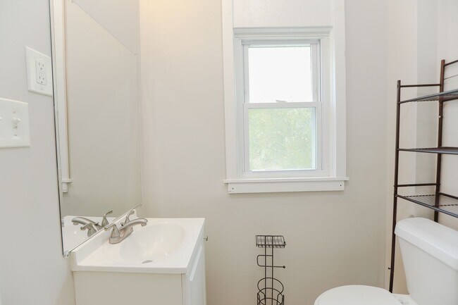 Building Photo - 3611 Granby St