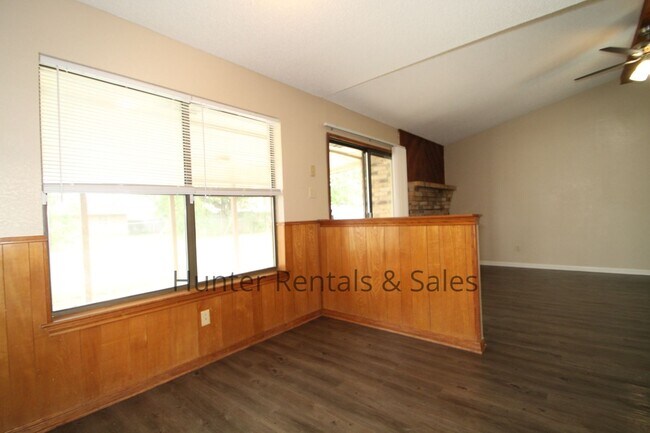 Building Photo - North Killeen!