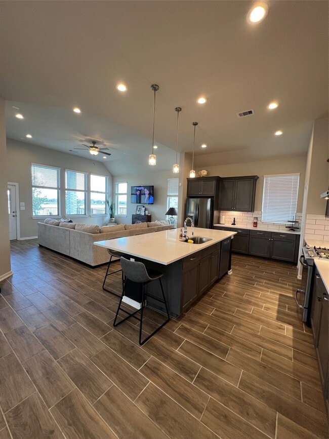 Building Photo - 3102 Secret Lagoon Ln