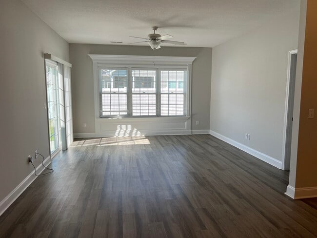 Building Photo - 711 Hobonny Lp