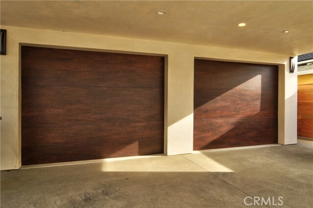 Building Photo - 621 Narcissus Ave