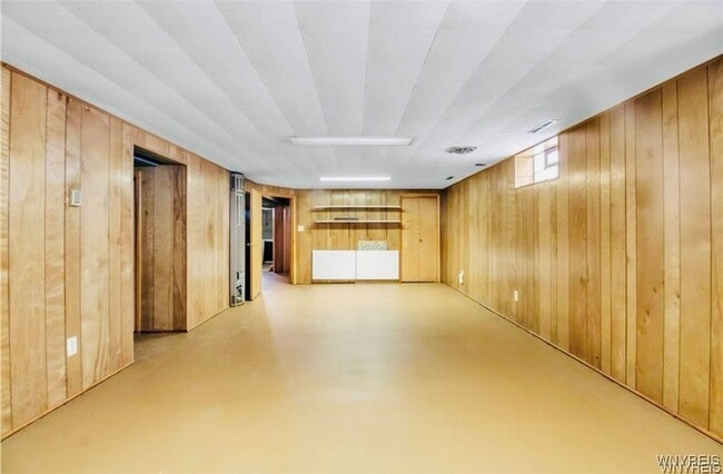 Building Photo - 18 Mary Lou Ln