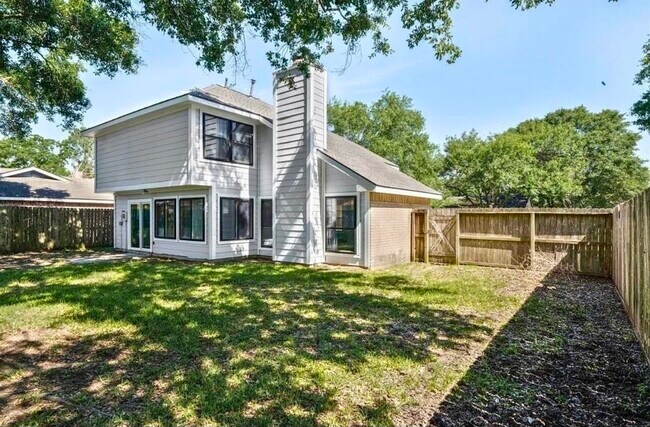 Building Photo - 2519 Silver Cypress Dr