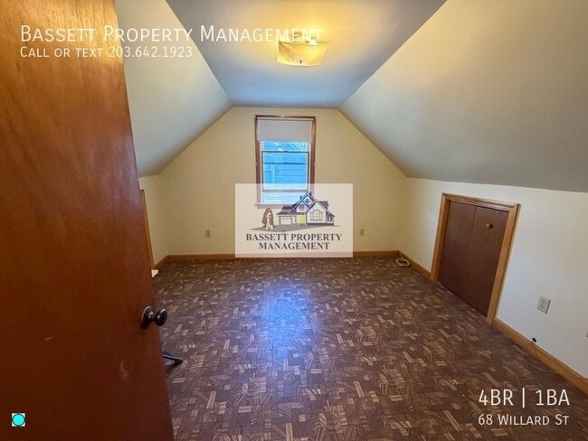 Building Photo - 68 Willard St