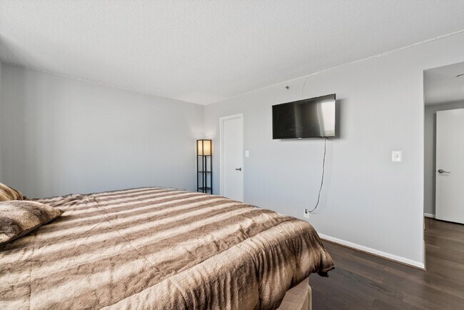 Building Photo - Awesome opportunity to rent a condo with $60K in upgrades!