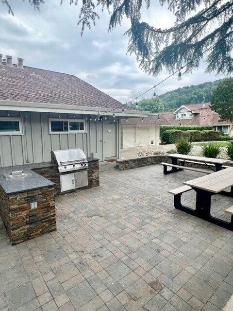 Building Photo - 35 Miramonte Dr