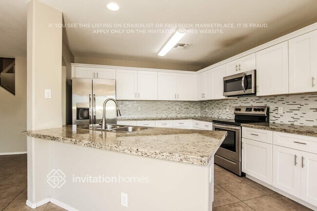 Building Photo - 186 N 224th Ln