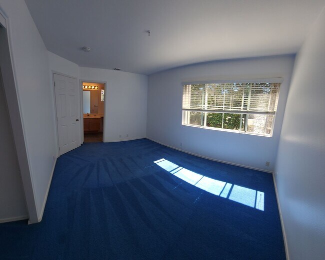 Building Photo - Fantastic home in the Arbors!