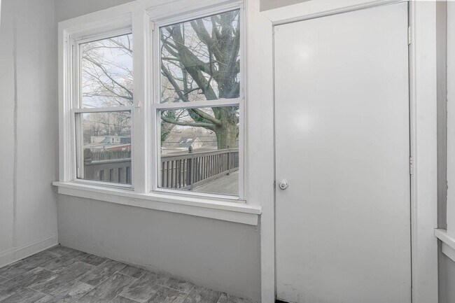 Building Photo - 3 Bedroom 1 Bathroom home in Harrisburg, PA