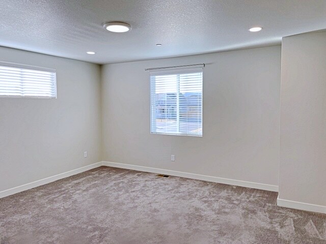 Building Photo - 2794 Barnstormer St