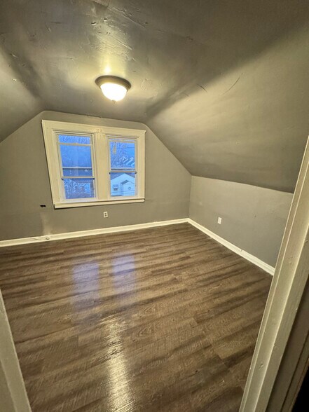 Building Photo - 11117 Prince Ave