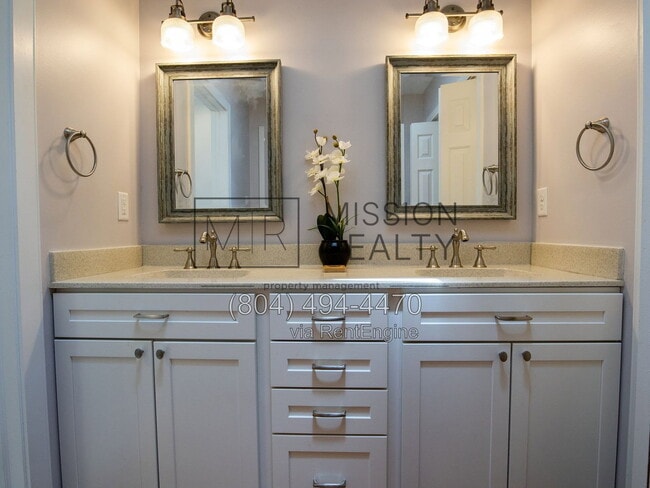 Building Photo - 5420 Sunrise Bluff Ct