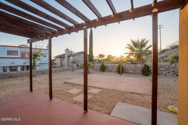 Building Photo - 7321 Mission Viejo Dr