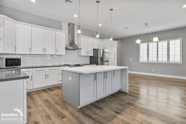 Building Photo - Fairmount Ave