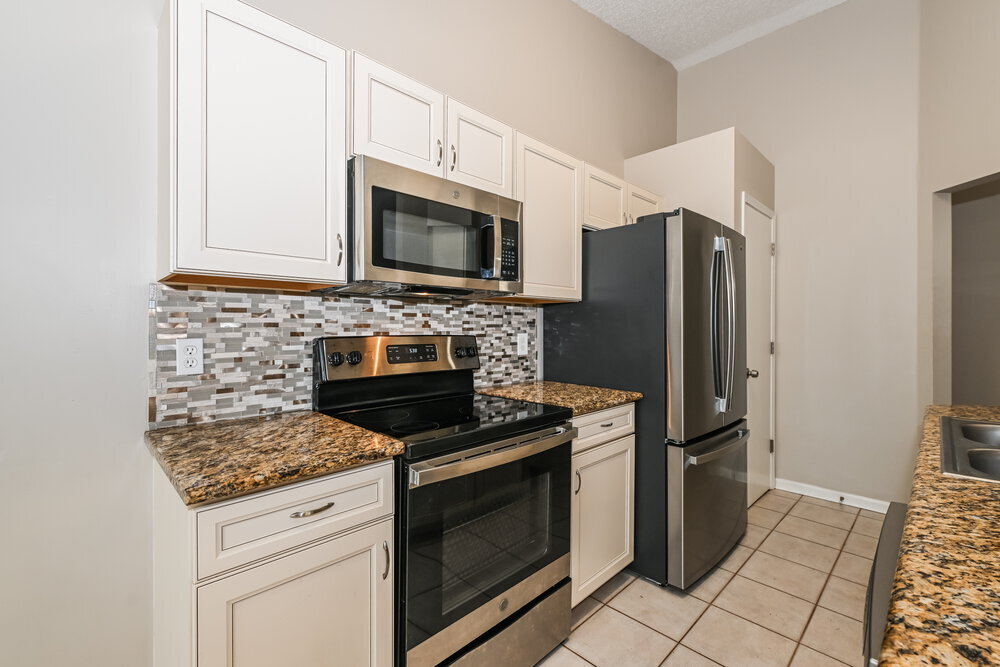 Building Photo - 8026 Fleur De Lis Dr