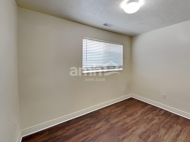Building Photo - 1738 N 2275 W