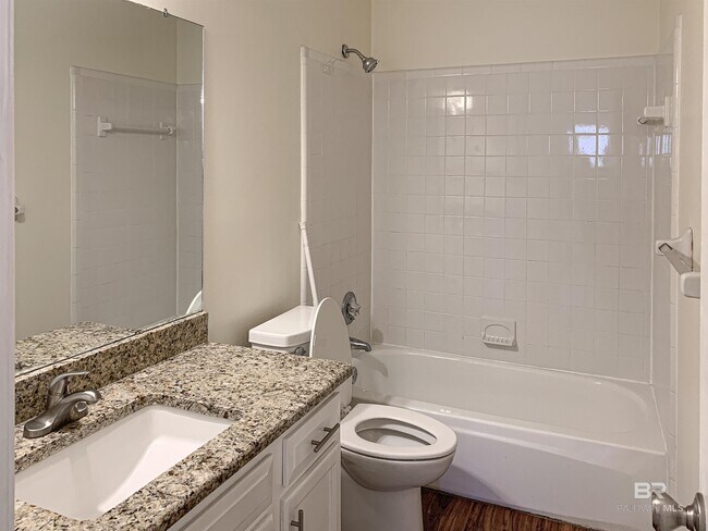 Building Photo - 5608 Cottage Hill Rd