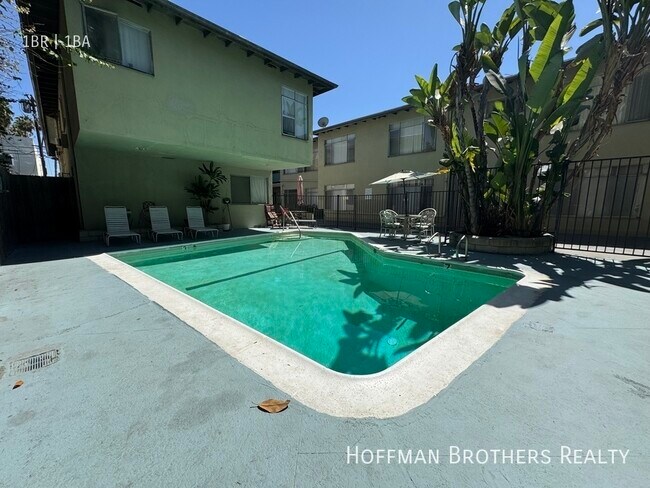 Building Photo - 1350 Laurel Ave