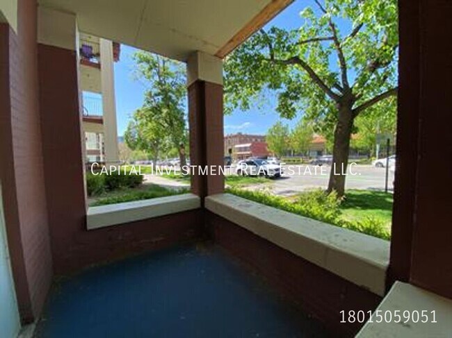 Building Photo - 470 E 300 S