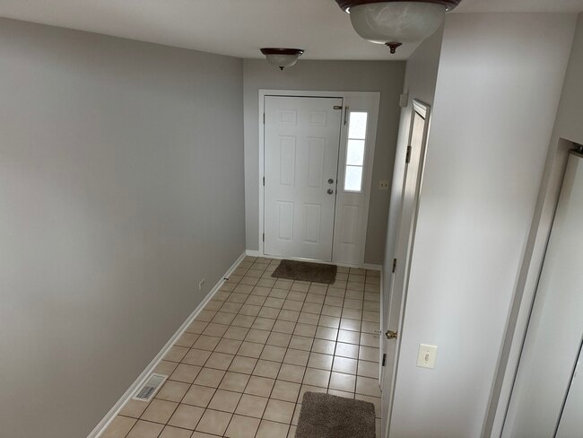 Building Photo - 924 Windstone Ct