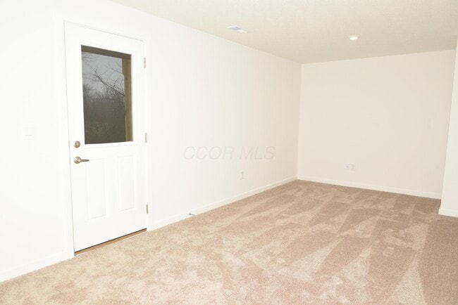 Building Photo - 130 Dusky Willow Dr