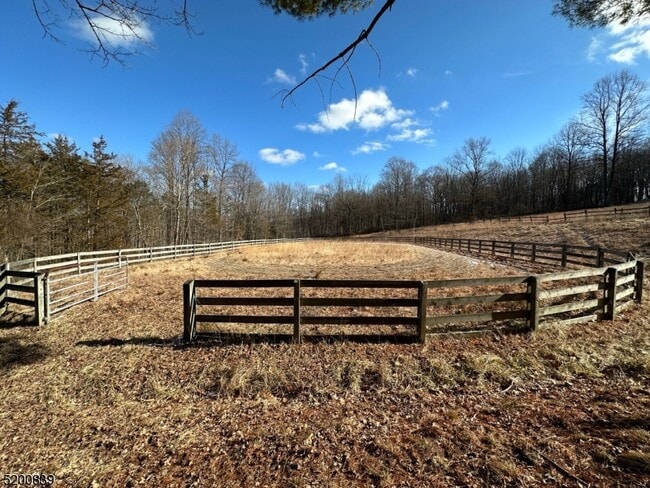 Building Photo - 54 Water St