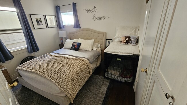 Main bedroom - 832 15th St