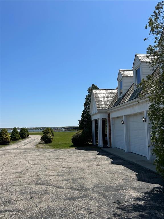 Building Photo - 42 Robinwood Rd