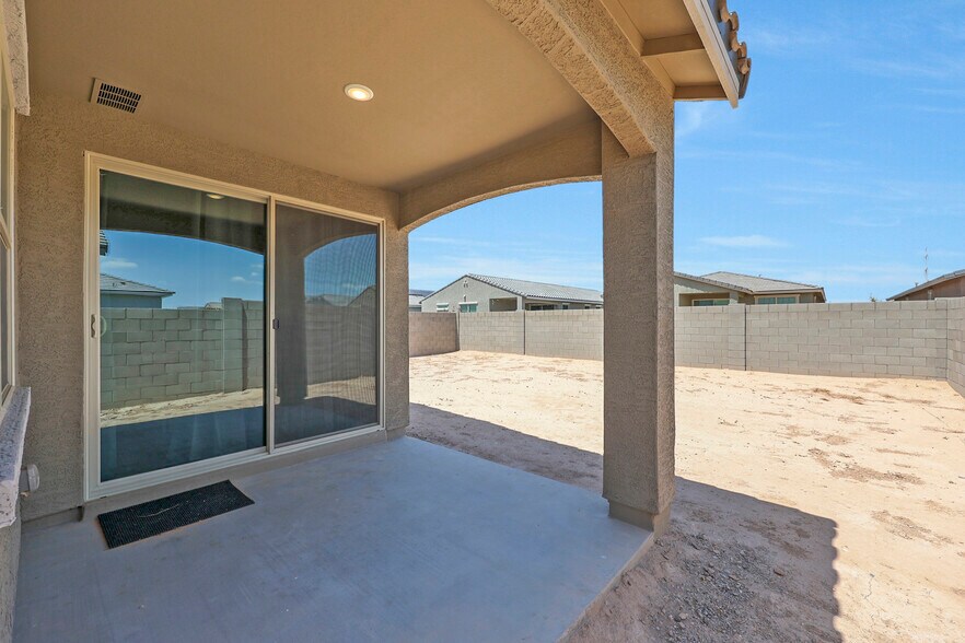 Building Photo - 11042 W Marguerite Ave