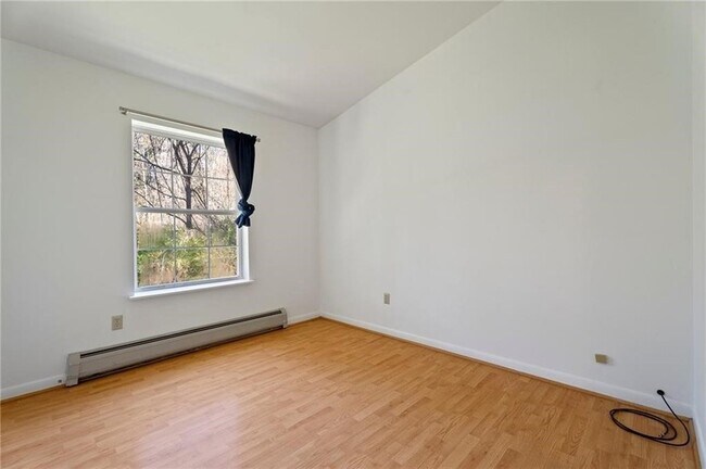 Building Photo - 213 Highgate Rd